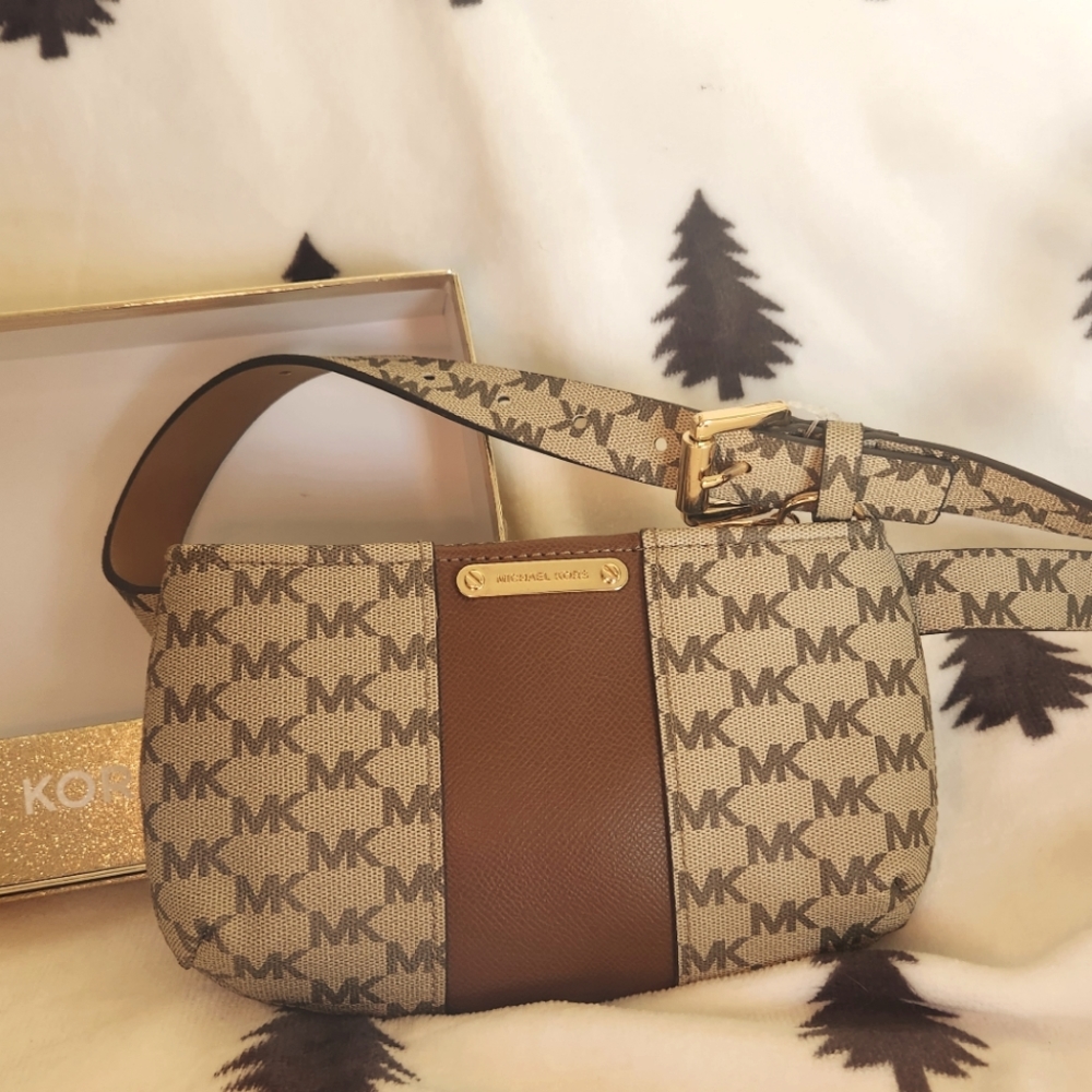 Michael Kors adjustable belt bag NWOT